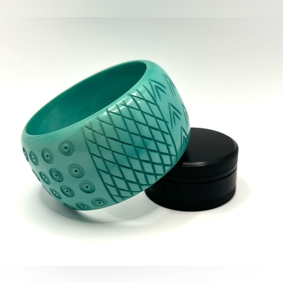 Aqua Wide Carved Lucite Bangle Bracelet-Fabulous! - Picture 7 of 8
